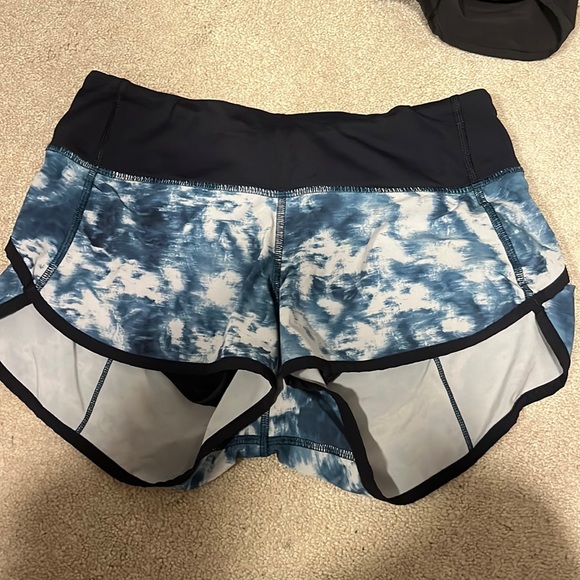 Lululemon speed up shorts - Picture 1 of 4